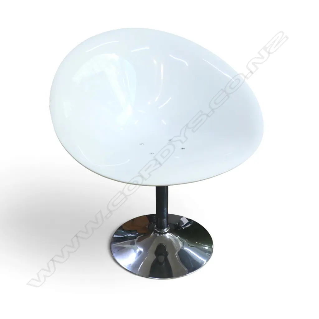 MODERN SWIVEL CHAIR H.820mm Image 1++