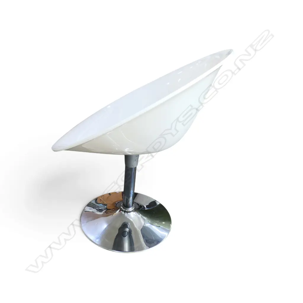 MODERN SWIVEL CHAIR H.820mm Image 1++