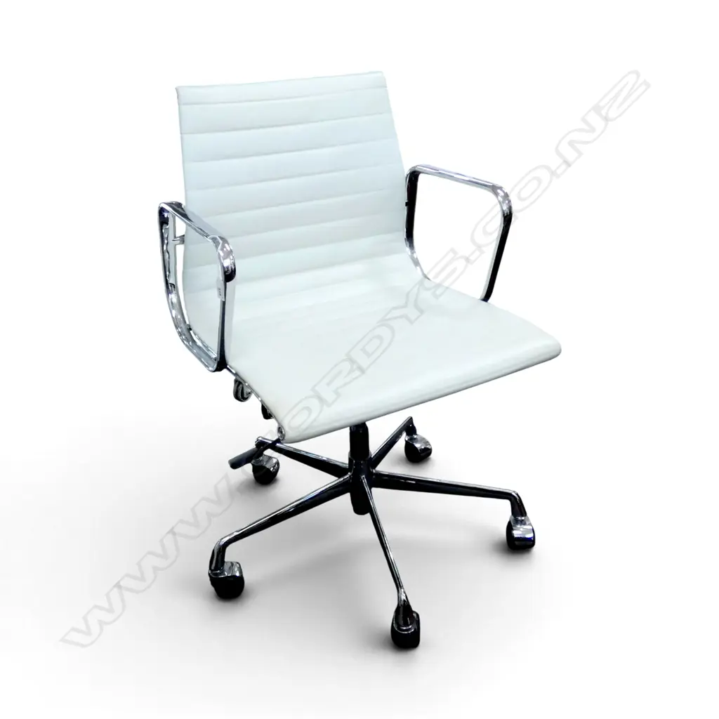 WHITE EAMES STYLE OFFICE CHAIR Image 1++