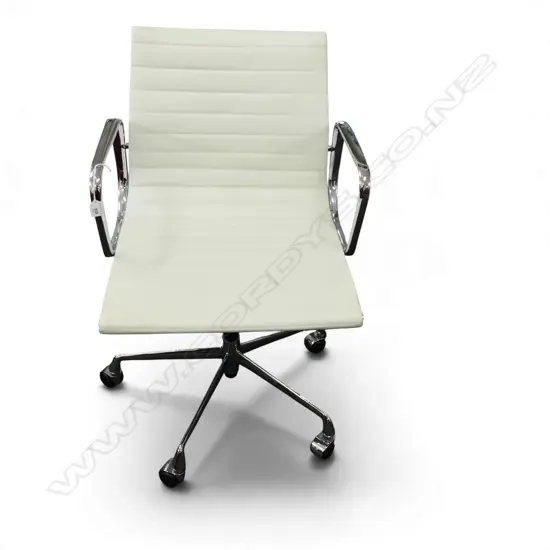 WHITE EAMES STYLE OFFICE CHAIR