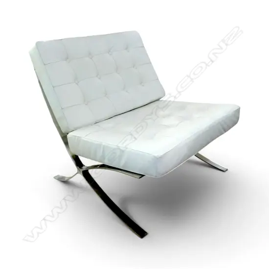 WHITE BARCELONA-STYLE CHAIR, W.740 D.900 H.800mm, squabs good but some perishing to straps that attach to frame