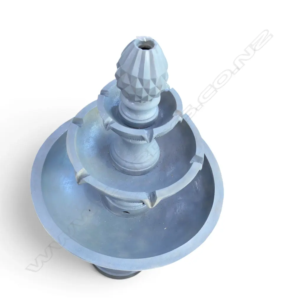 BIRDBATH /FOUNTAIN GREY PLASTIC. H1270MM Image 1++