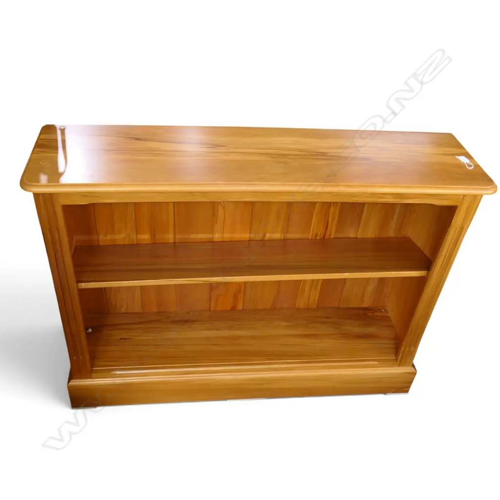 QUALITY SOLID RIMU BOOKCASE single adjustable shelf. 1240 x 465 x 700mm. Image 1++
