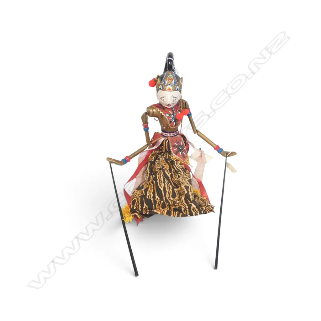 TRADITIONAL JAVANESE WAYANG GOLEK WOODEN ROD PUPPET OF PUTRI FEMALE CHARACTER.H.570MM Image 1++