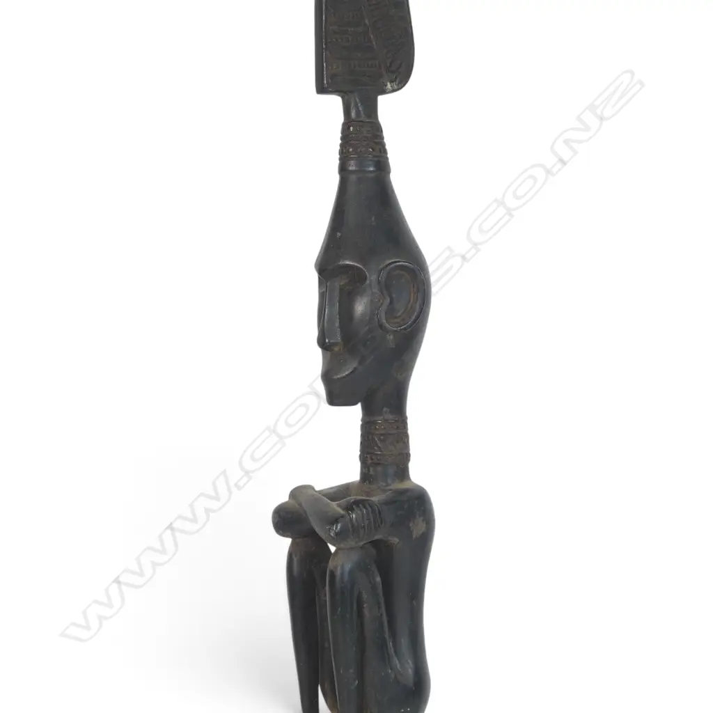 TANIMBAR ISLANDS (INDONESIA) BRONZED BRASS STATUE OF A SEATED RAJA ROYAL FIGURE, H.470MM Image 1++