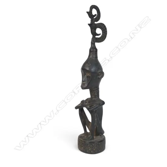 TANIMBAR ISLANDS (INDONESIA) BRONZED BRASS STATUE OF A SEATED RAJA ROYAL FIGURE, H.360MM