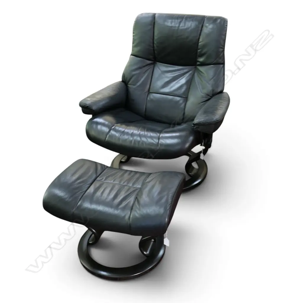 EKORNES NORWAY BLACK LEATHER STRESSLESS CHAIR AND FOOTREST H. 1000MM  Image 1++