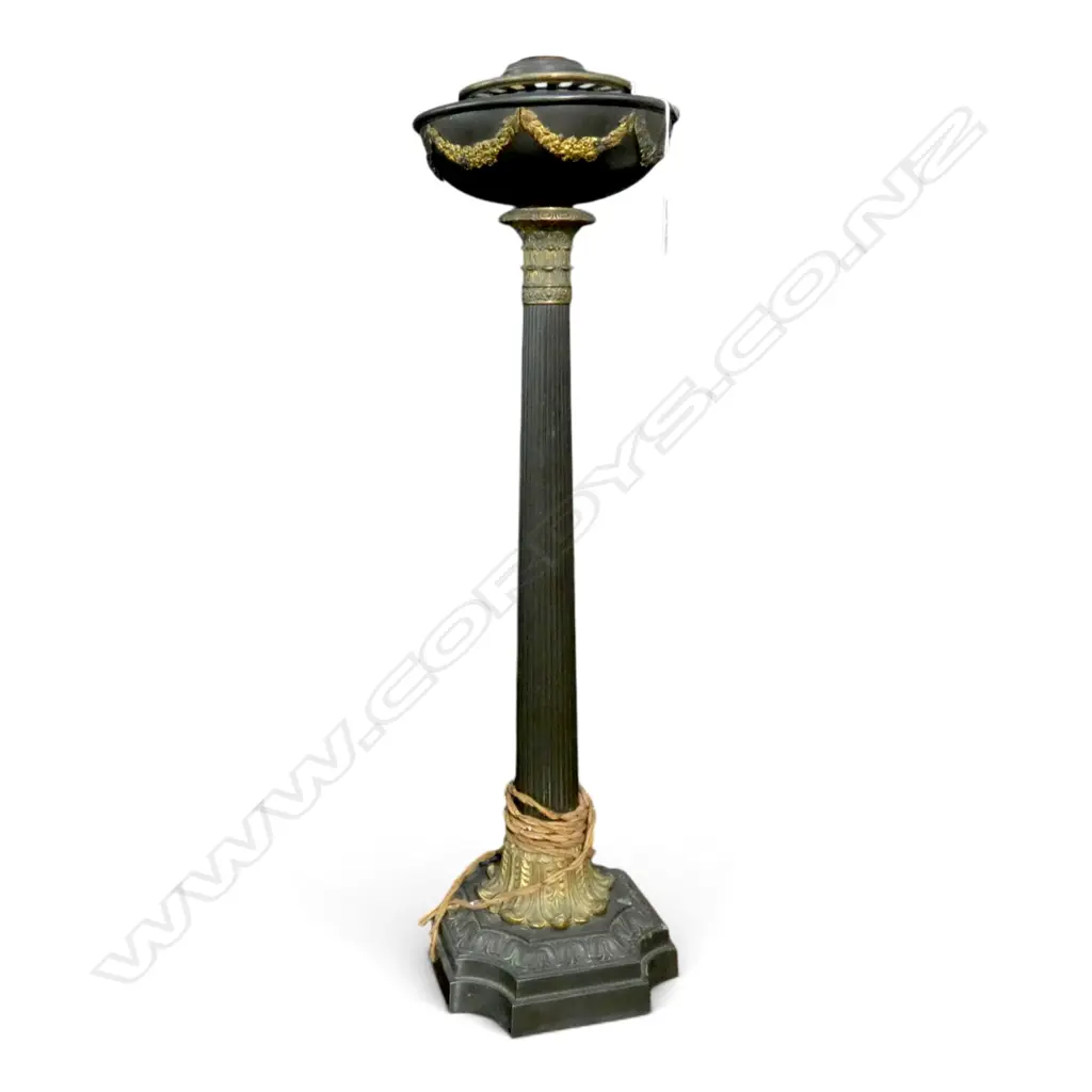 METAL FRENCH COLUMN FORM TABLE LAMP H.700mm Image 1++