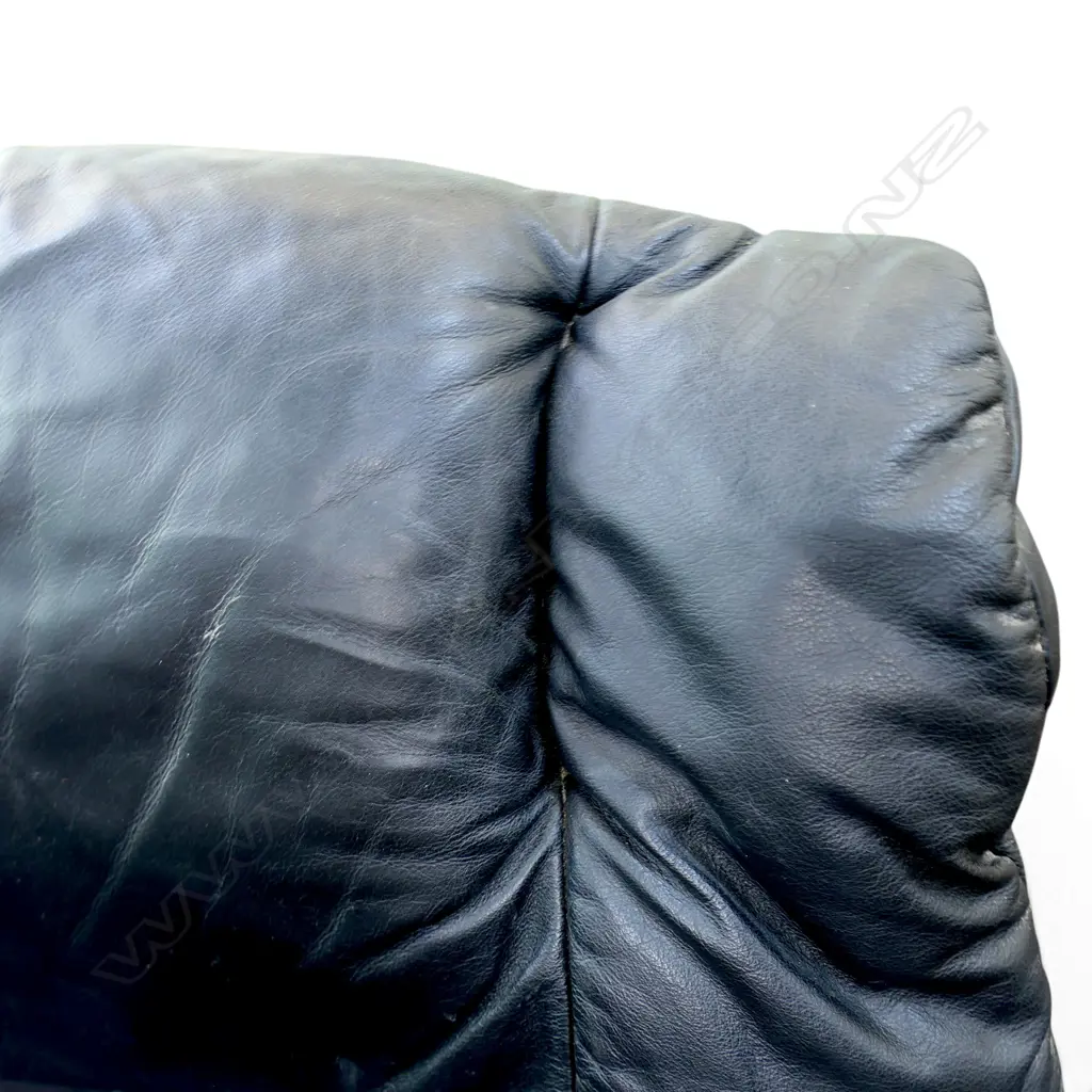 2 SEATER STRESSLESS RECLINER IN BLACK LEATHER + FOOTSTOOL Image 1++