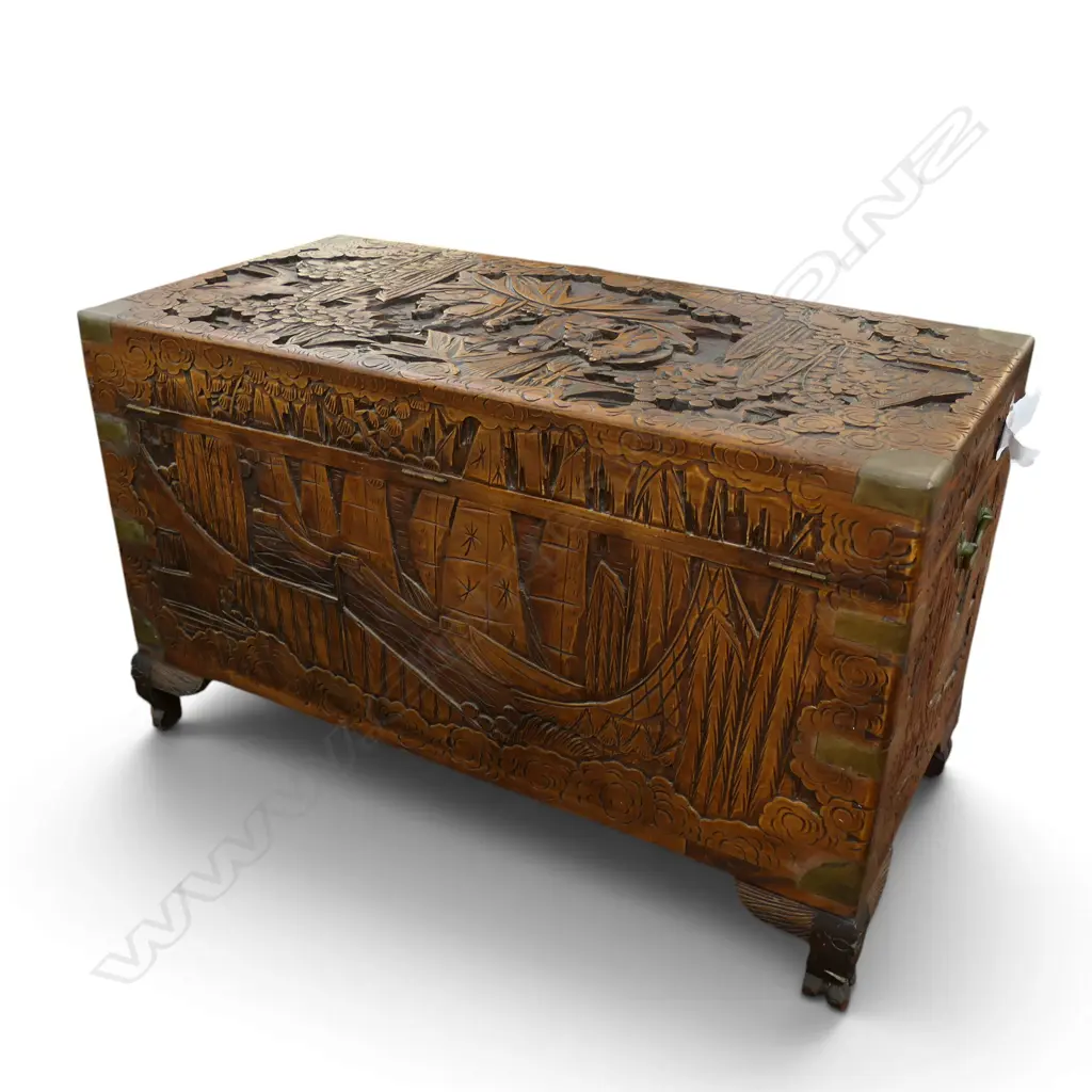 CAMPHOR CHEST 1020x510x610mm Image 1++