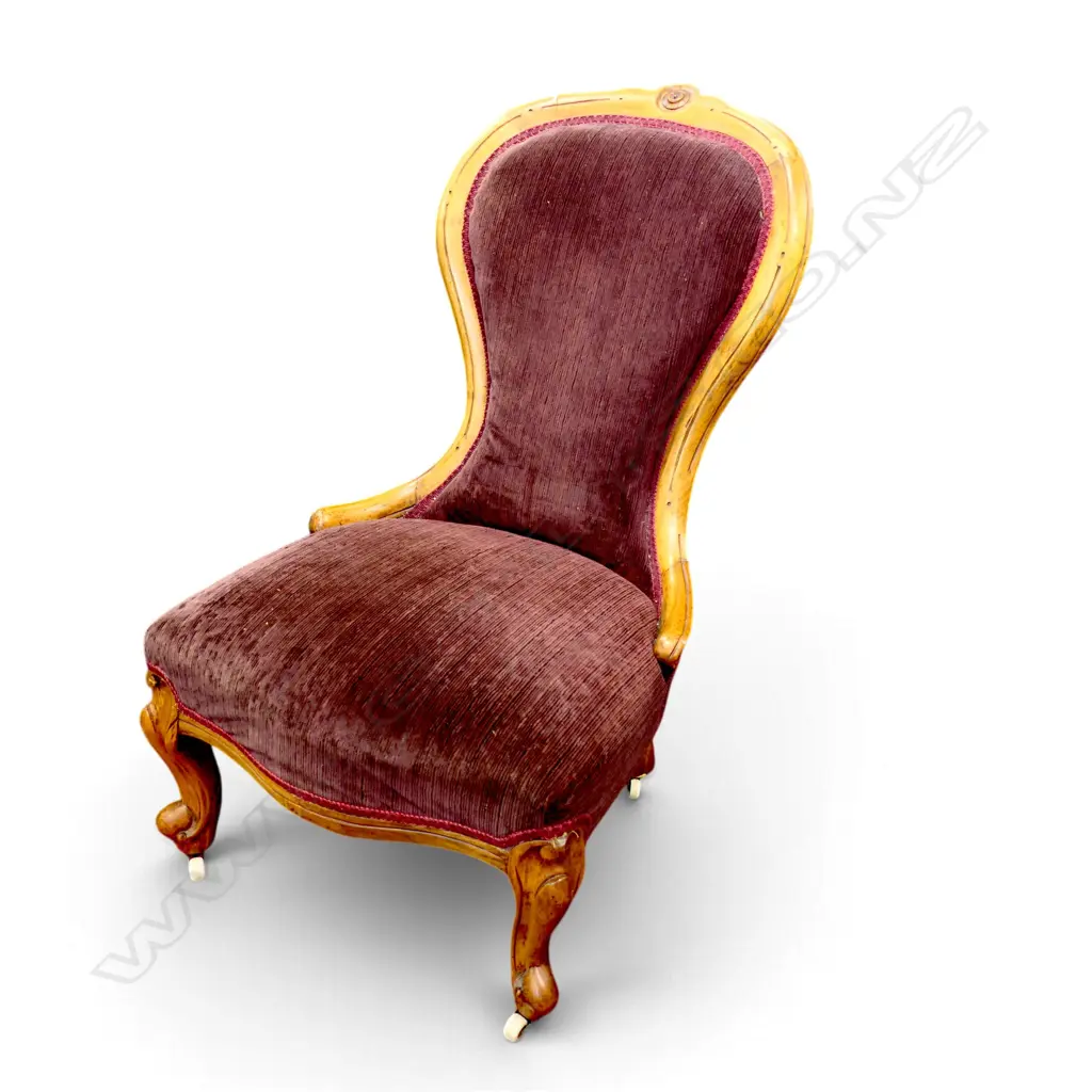 VICTORIAN GRANDMOTHERS CHAIR  Image 1++