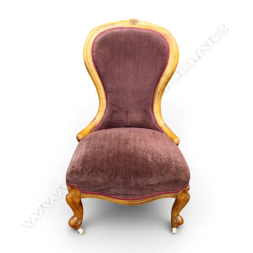 VICTORIAN GRANDMOTHERS CHAIR  Image 1++