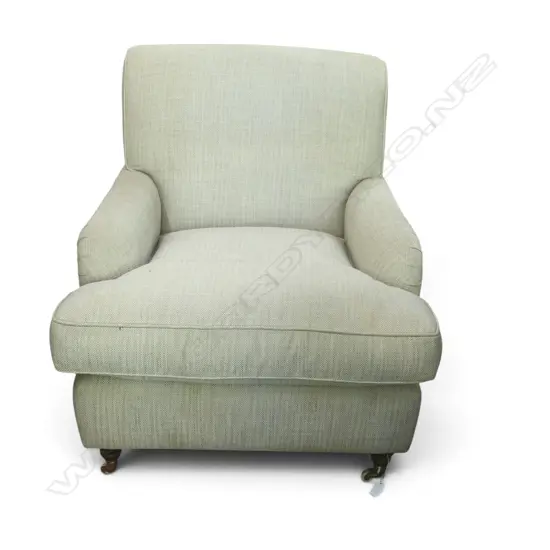 MODERN UPHOLSTERED ARMCHAIR w. castor legs H.860mm