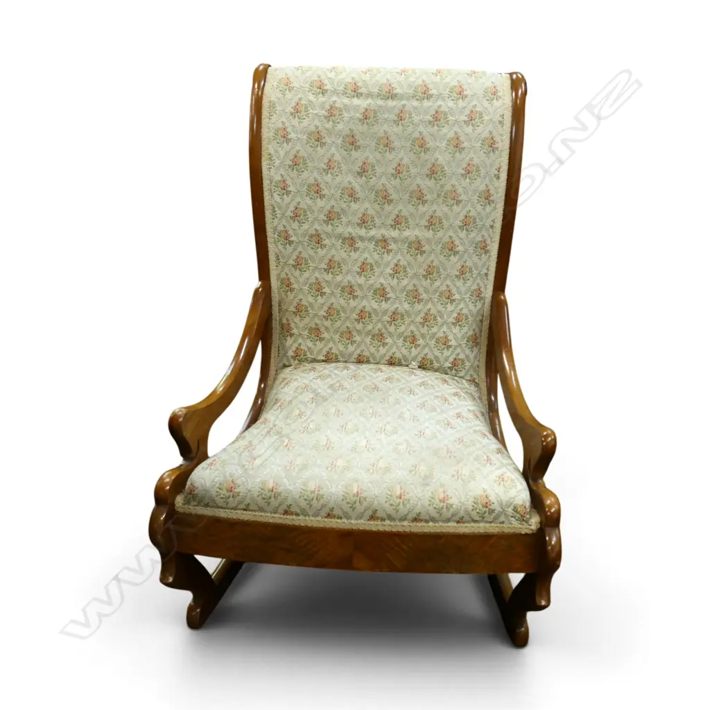 NURSERY CHAIR Image 1++