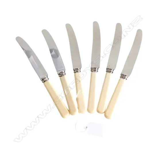 VINTAGE 'CRAFTSMAN' BOXED SET 6 TABLE KNIVES casein handles as new in wrapping etc