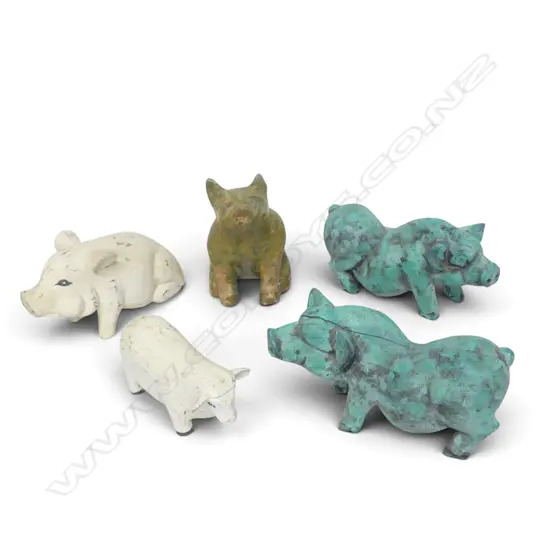 4 PIG ORNAMENTS + SHEEP L.250mm