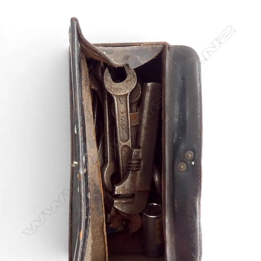 WORK BOX of VINTAGE CAR AUTOMATION TOOLS Image 1++