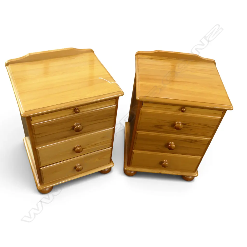 QUALITY SOLID RIMU PAIR BEDSIDE CABINETS. 3 drawer with slide. H.670mm. Image 1++