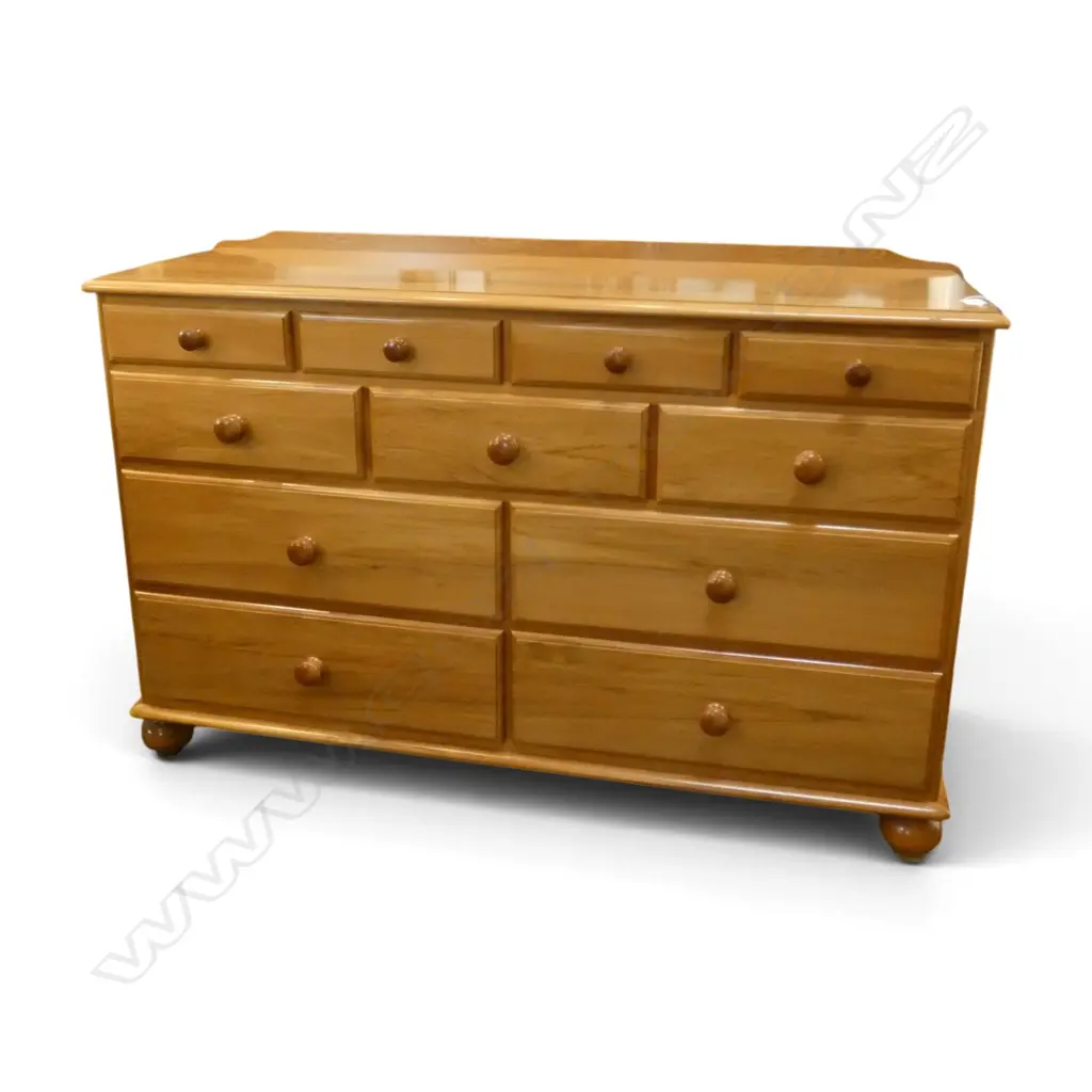 QUALITY SOLID RIMU LOWBOY CHEST OF 11 DRAWERS. 1250 x 410 x 790mm. Image 1++