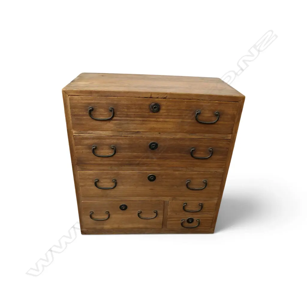 VINTAGE JAPANESE SMALL WOODEN TANSU CHEST. H.570mm Image 1++