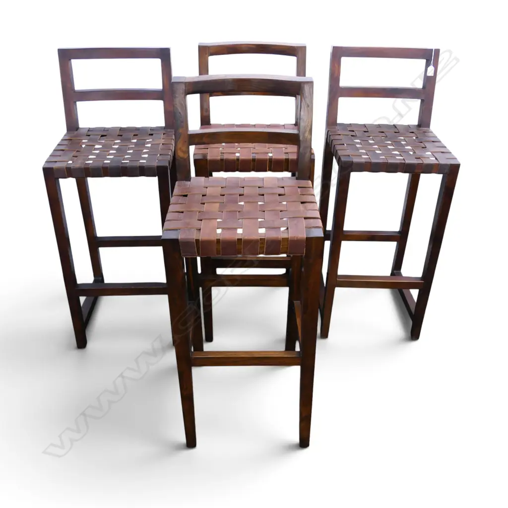 4 BAR STOOLS w. leather seats H.1105mm Image 1++