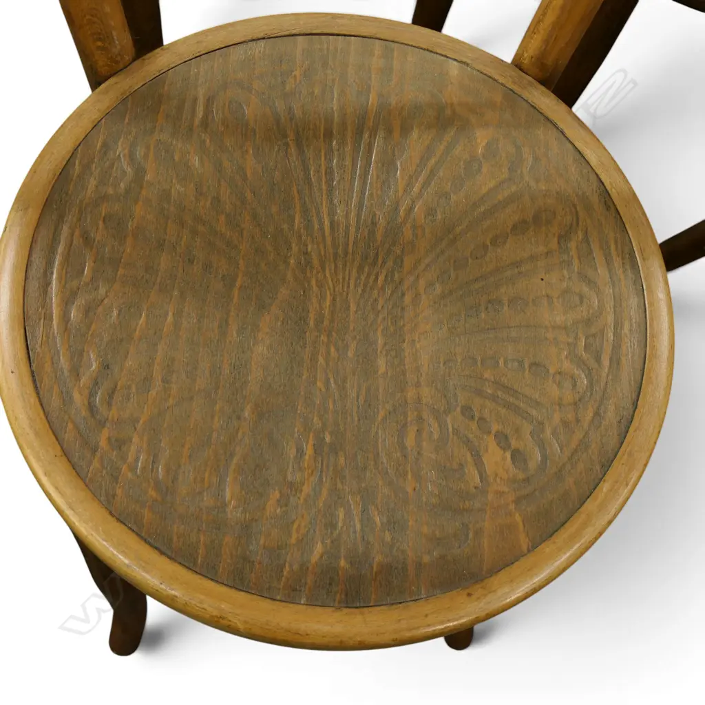 8 BENTWOOD DINING CHAIRS  Image 1++