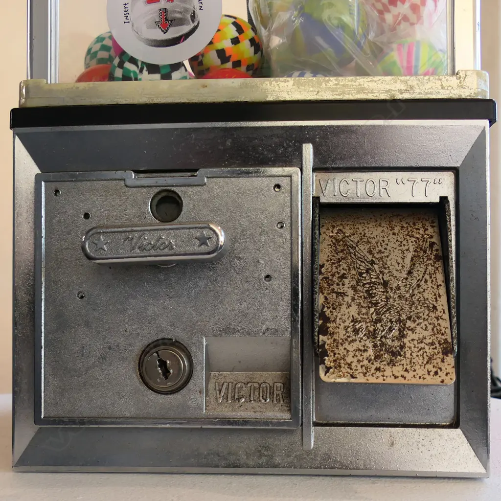 GUMBALL MACHINE. H.760MM Image 1++