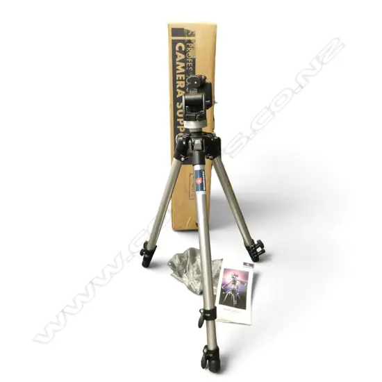 MANFROTTO 141RC CAMERA TRIPOD, BOXED