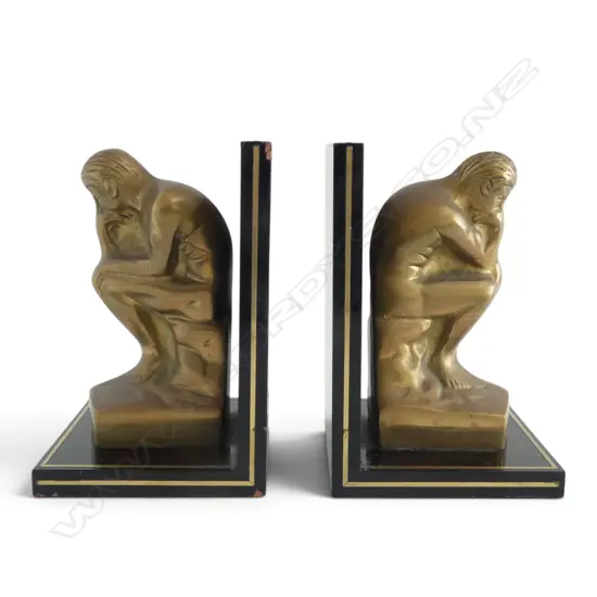PAIR VINTAGE BRASS BOOKENDS ‘THE THINKER’ MOUNTED ON BLACK LAQUER & BRASS TRIM BASES, W.122mm L. 125mm H.190mm  