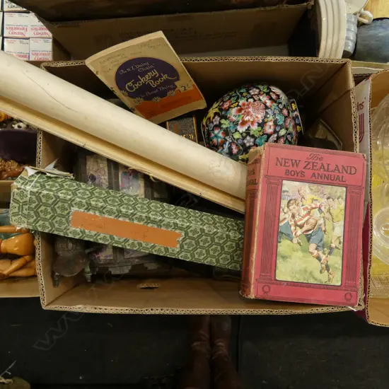2 ORIENTAL SCROLLS, LIDDED VASE ETC