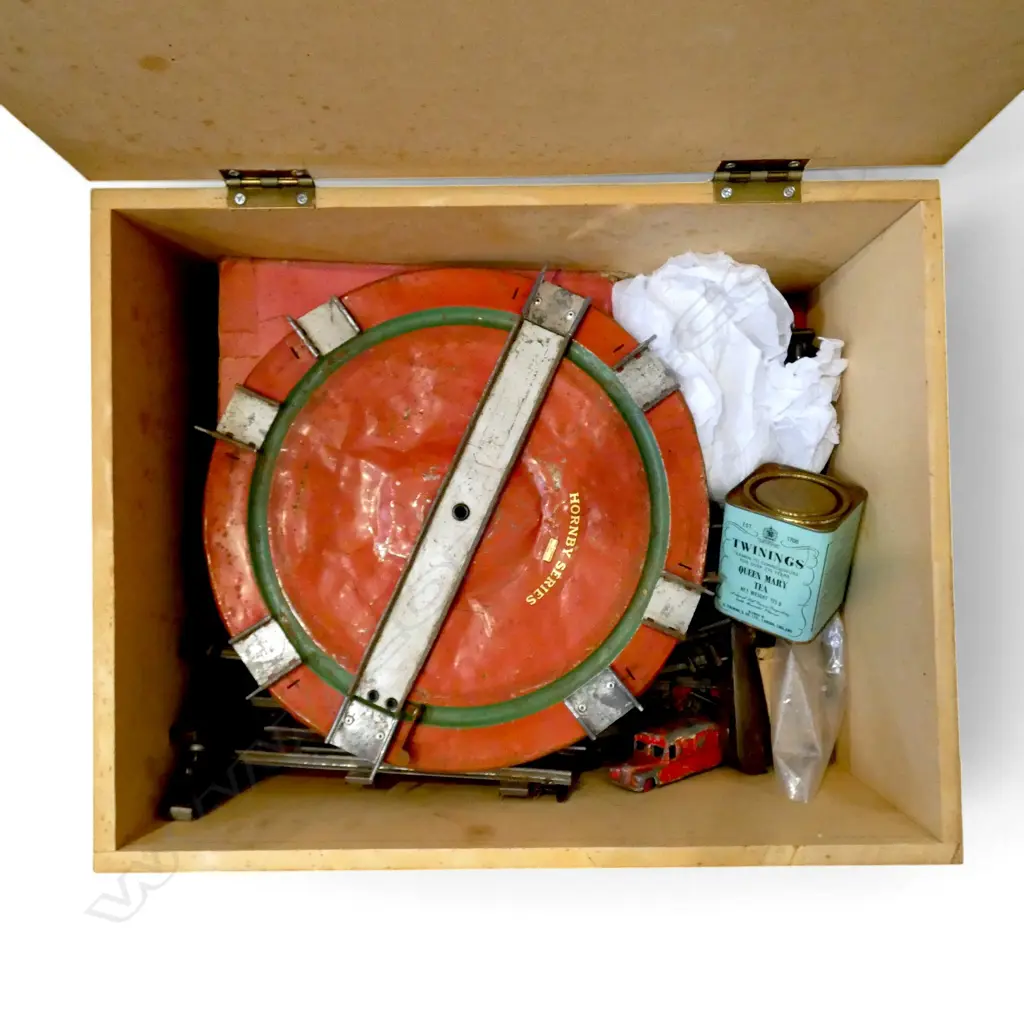 VINTAGE HORNBY TRAIN SET, BOXED Image 1++