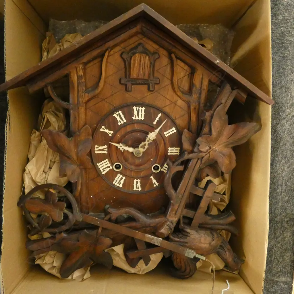 LATE 19thC GERMAN BLACK FOREST CUCKOO CLOCK pendulum faults H.450mm Image 1++