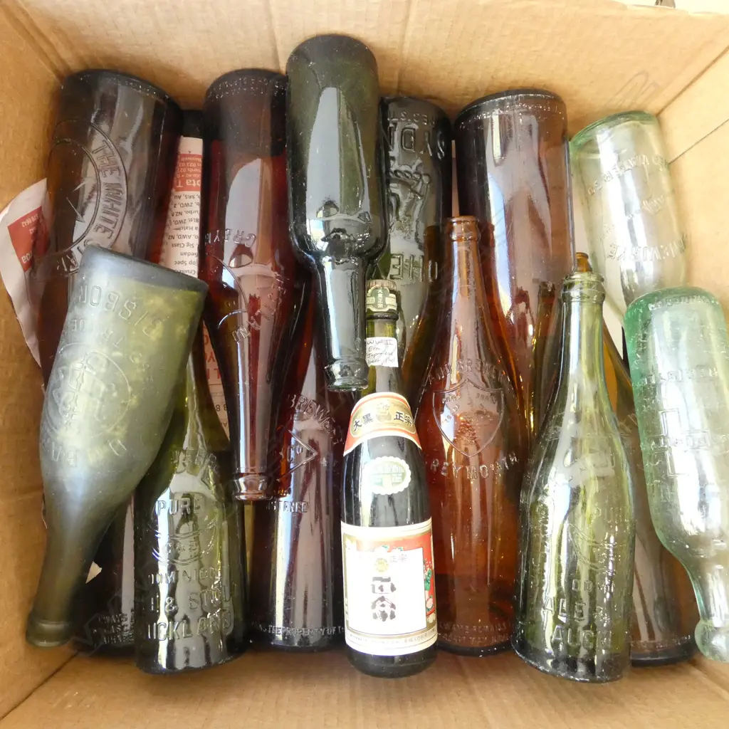 LRG COLLECTION VINTAGE GLASS BEER BOTTLES 1920-1930 Image 1++