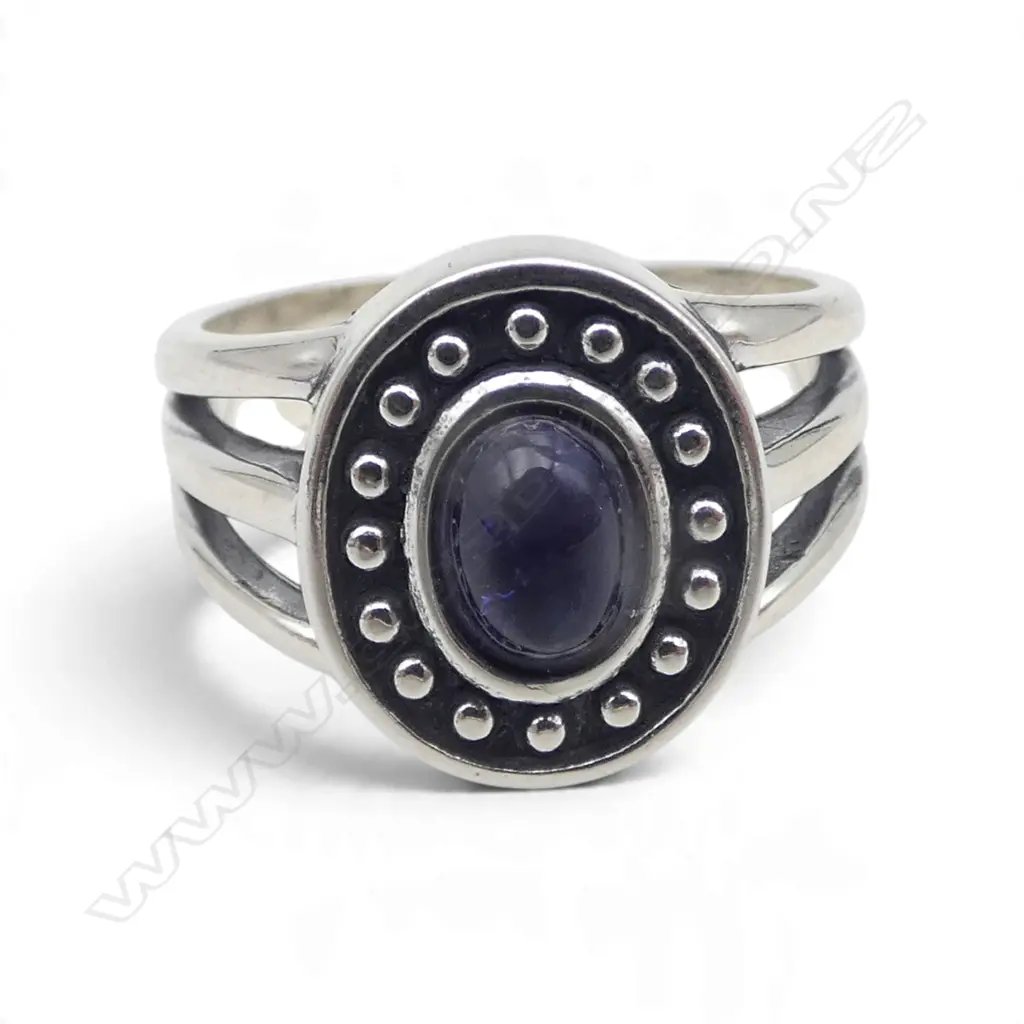 STG SILVER & TANZANITE RING 6.40gms SIZE O1/2 Image 1++