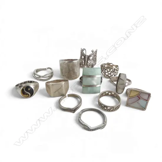 12 STG SILVER .925 RINGS, 4 with shell, 1 butterfly, 75.4gms, 4 a/f