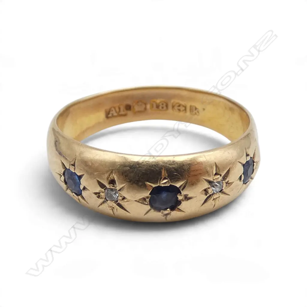 18CT ANTIQUE DIAMOND & SAPPHIRE SYN & NATURAL STONES IN RING, 2gms DENTS Image 1++