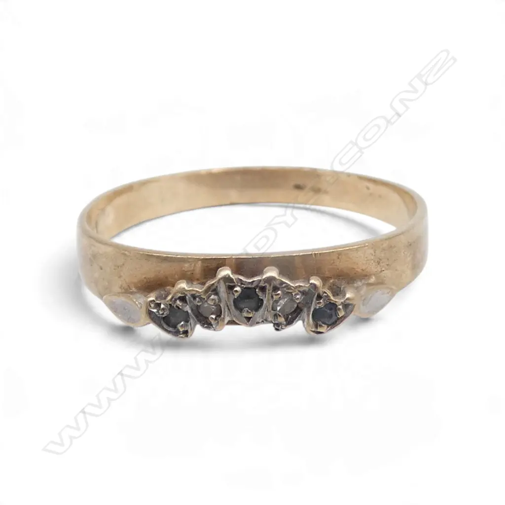 9ct DIAMOND & SAPPHIRE ESTATE RING 1.27gms SIZE M Image 1++