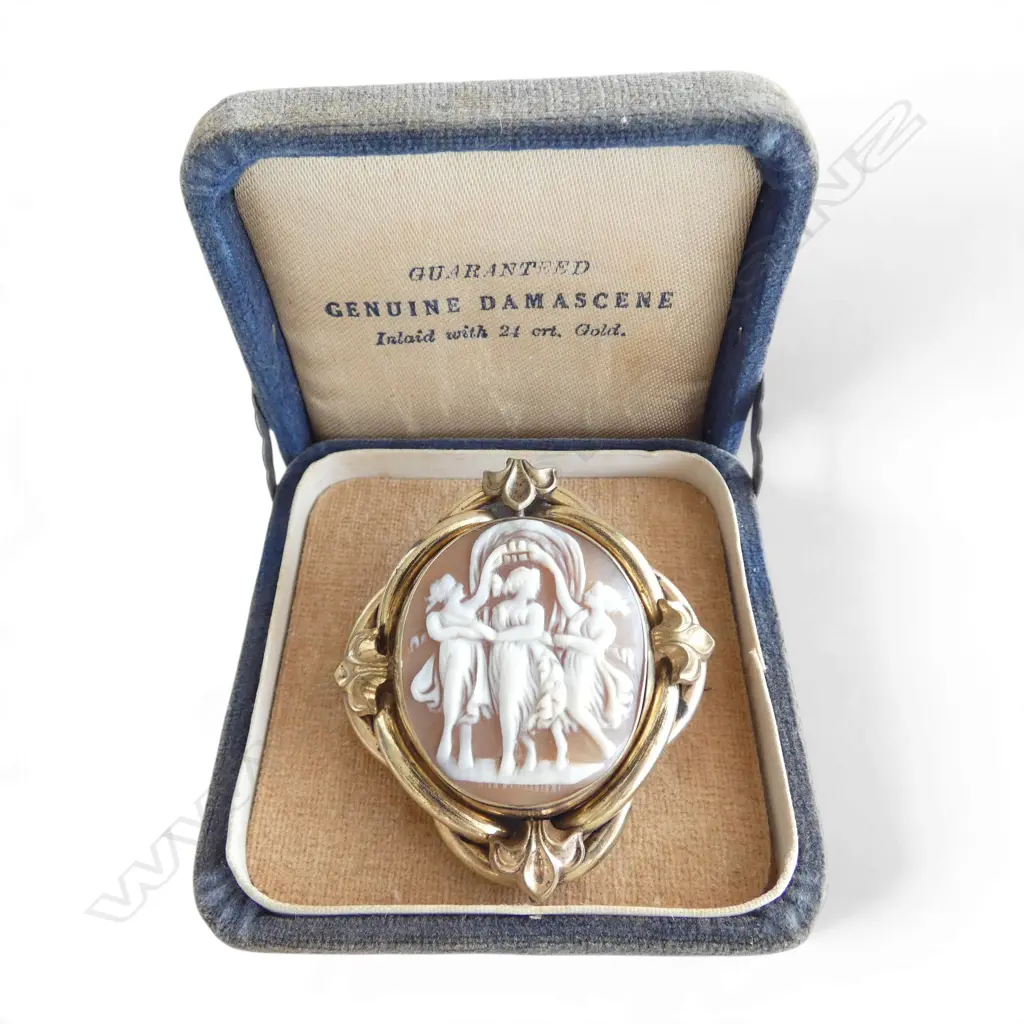 VICTORIAN GOLD PLATED CAMEO BROOCH the three graces H.60mm Image 1++