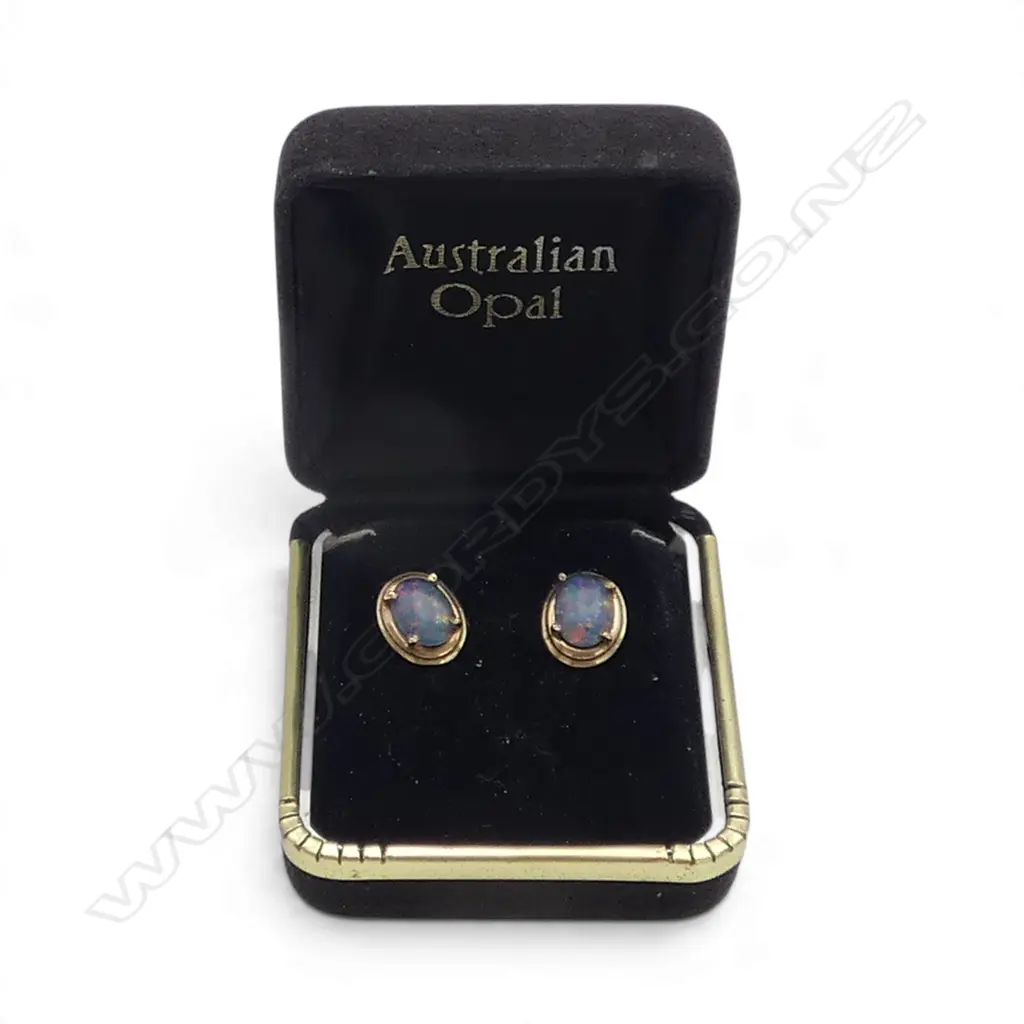 PR 9ct OPAL STUD EARRINGS Image 1++