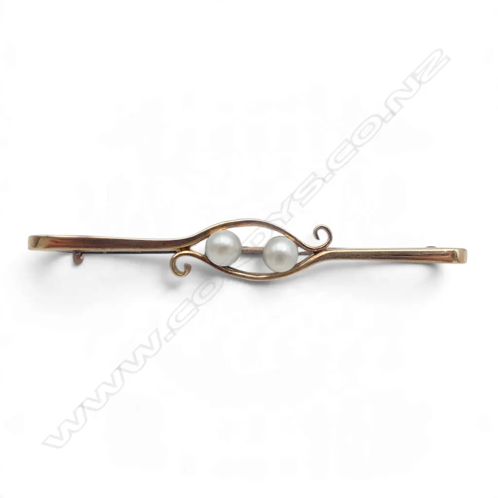 15CT SEED PEARL BAR BROOCH W.55mm 4.3gms Image 1++