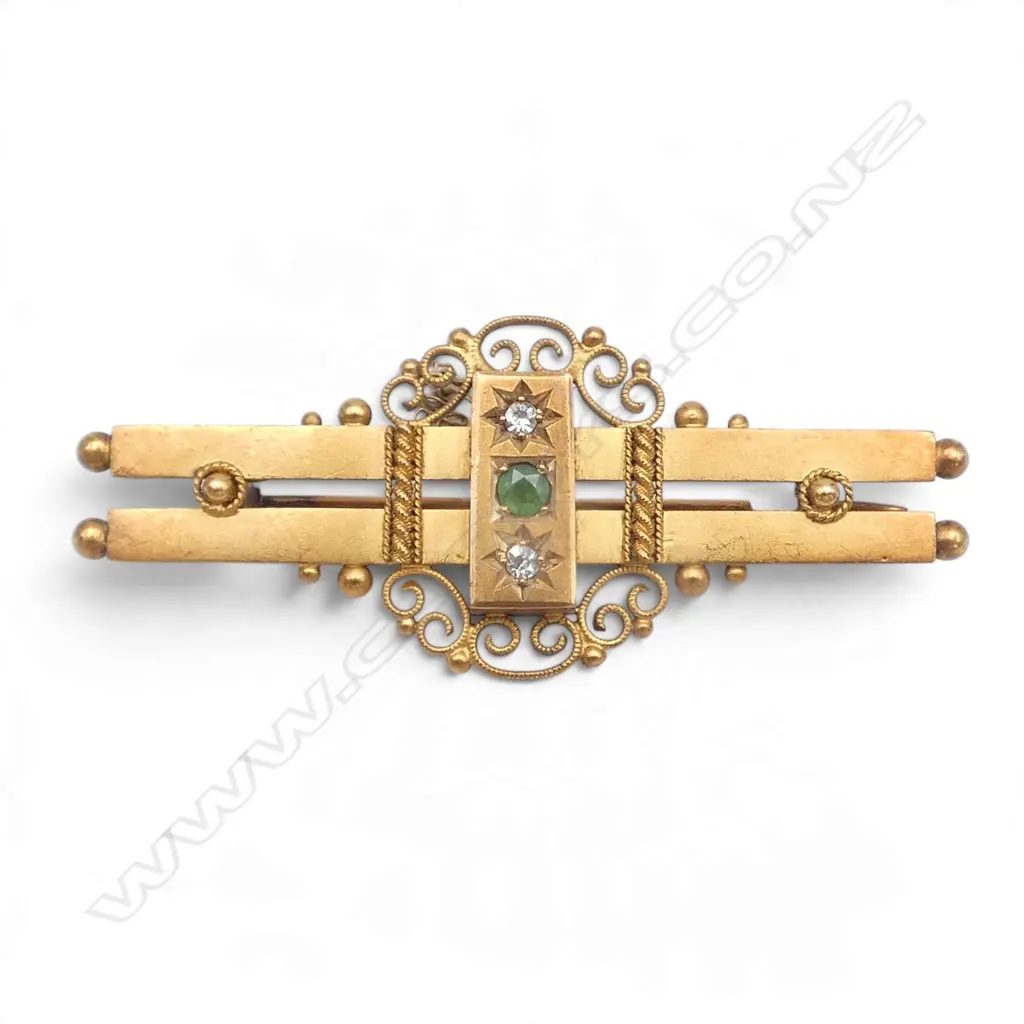 15CT BAR BROOCH with DIAMOND & GREEN GEM? W.45mm 4.2gms Image 1++