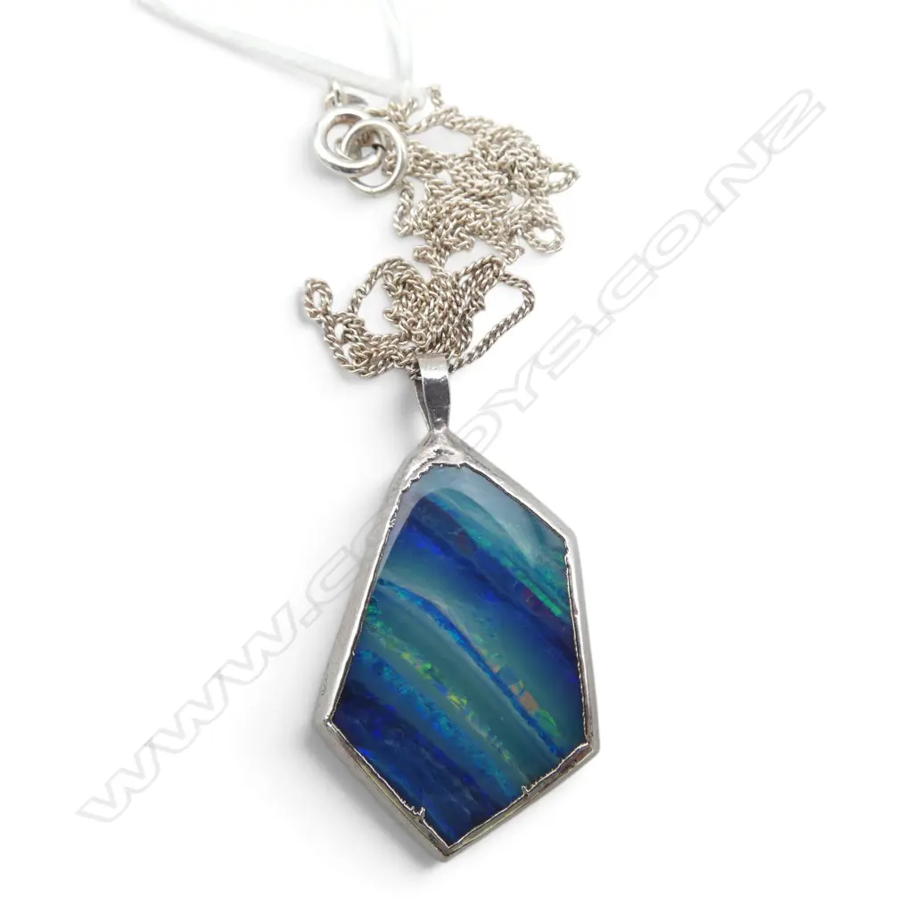 LARGE BOULDER OPAL PENDANT 40 x 27mm in silver mount on silver chain. Image 1++