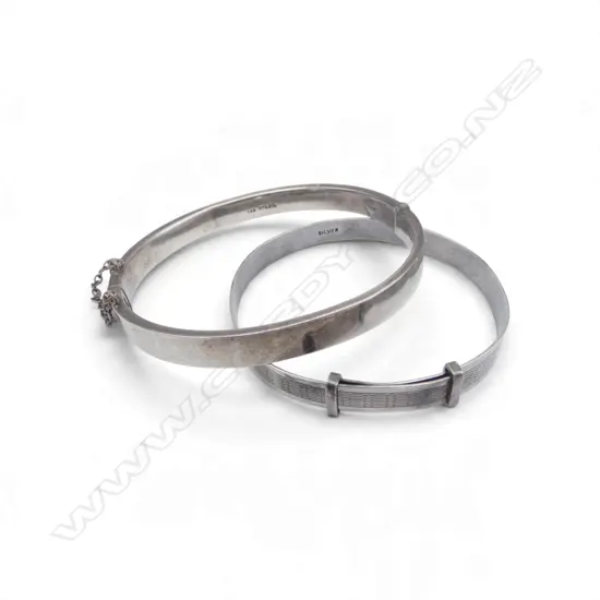 2 STG SILVER HINGED BANGLES 18gms