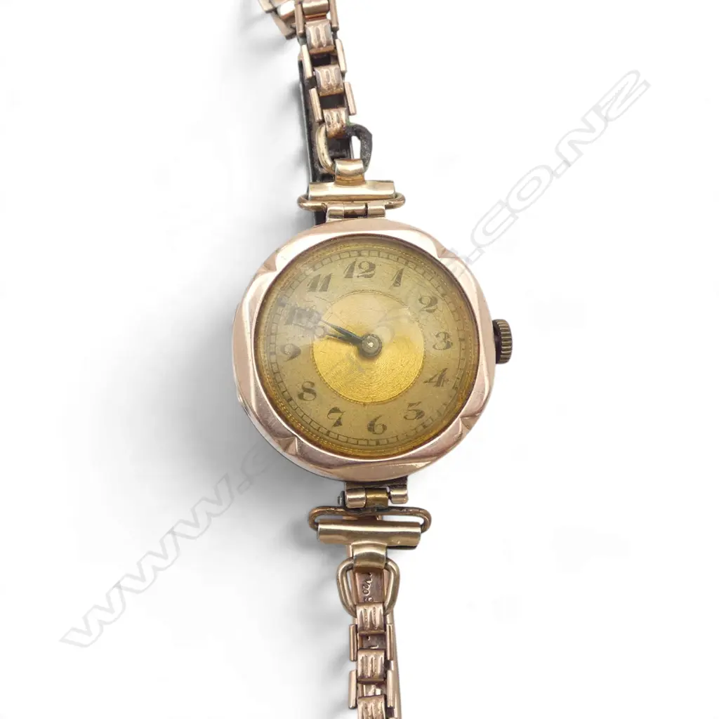 VINTAGE LADIES 9ct GOLD CASED WRISTWATCH plated strap Image 1++
