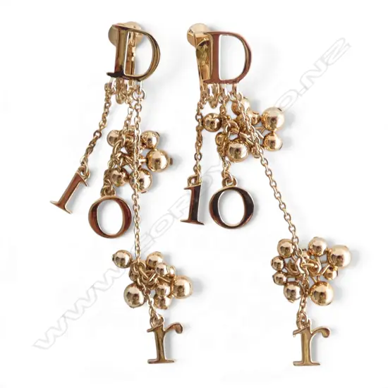CHRISTIAN DIOR 'GOLDEN LOOK' FASHION EARRINGS, screw backs, unused