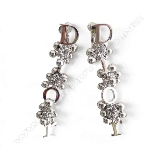 CHRISTIAN DIOR 'SILVER LOOK' FASHION EARRINGS, screw backs, unused