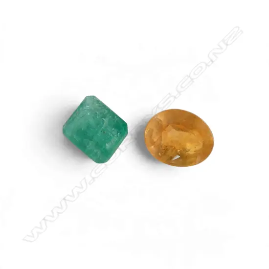 2 LOSE GEMSTONES, OCTAGON CUT EMERALD & OVAL YELLOW SAPPHIRE