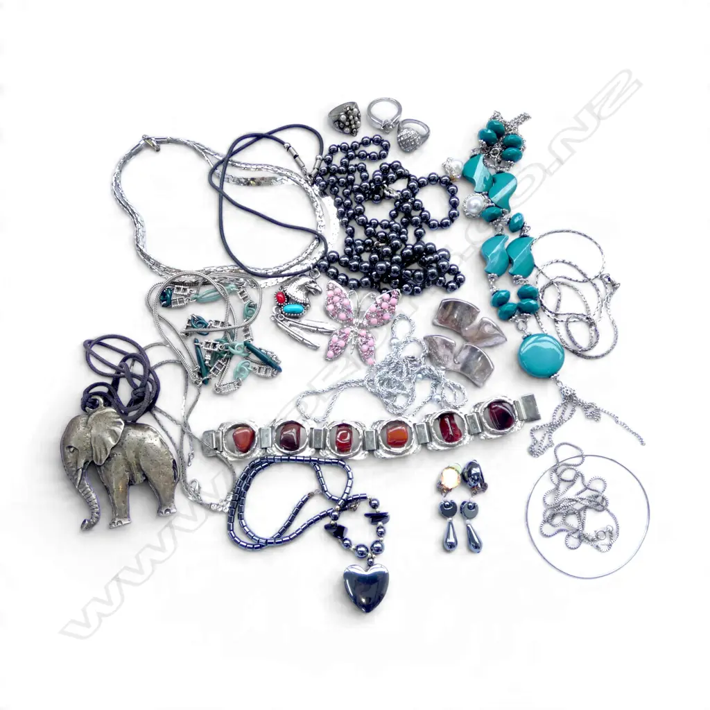 ASST. COSTUME JEWELLERY  Image 1++