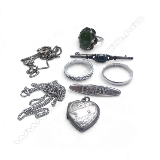 8 PCES OF STG SILVER JEWELLERY 23gms