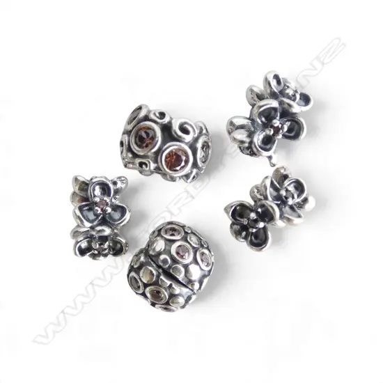 2 PANDORA SILVER & ZIRCONIA CHARMS & 3 SPACERS